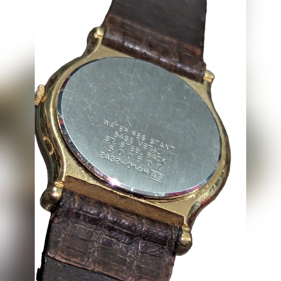 Seiko Gold Watch with Dark Brown Leather Strap…L1 - Picture 4 of 7